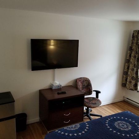 Meilleure Auberge Гатино Экстерьер фото